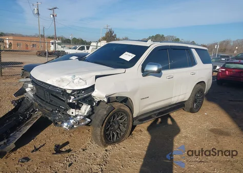 2021 Chevrolet Tahoe 4Wd Premier z USA, uszkodzony, nr VIN 1GNSKSKD4MR133951